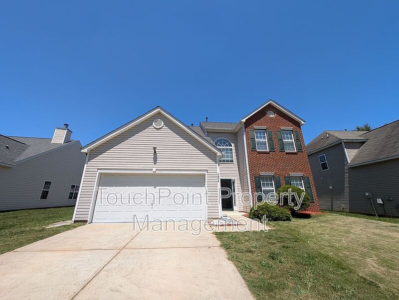 1st image of 5804 Parkstone Dr