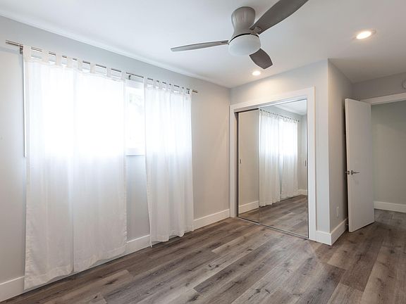 5th image of 1800 N Kingsley Dr #1802
