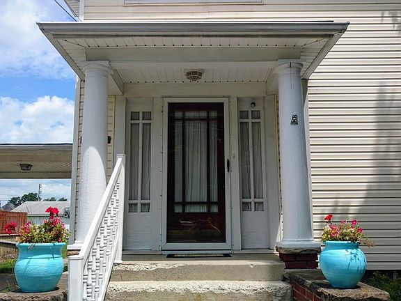 3rd image of 614 E Church St