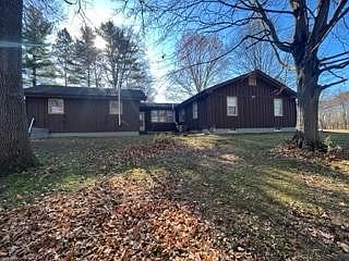 2nd image of 5005 Hillside Ln