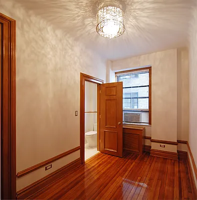 Rented by WAM Partners - William Moses Co. | media 29