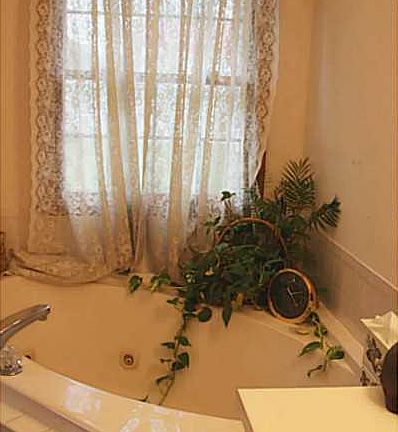 5th image of 1420 Aaron Dr W