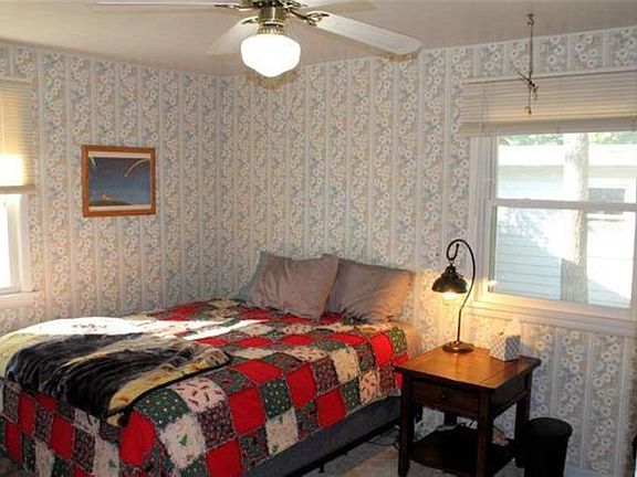4th image of 926 Avenue D