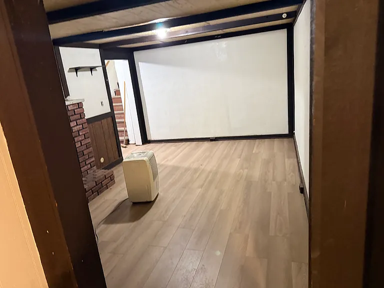 1027 N Lightner St — Photo 9