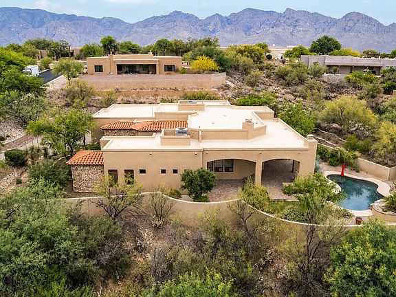 3rd image of 721 W Sedona Ridge Pl