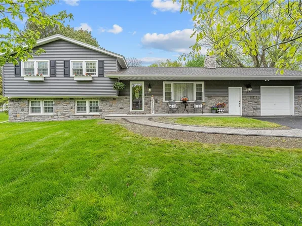 4966 Crestwood Ln, Syracuse, NY 13215