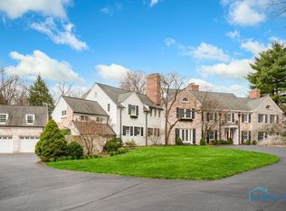 2425 Brookview Dr, Toledo, OH 43615