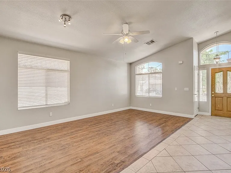 980 Sand Coral Dr — Photo 9