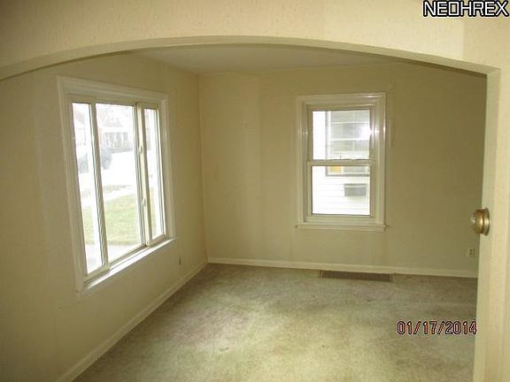 5th image of 14112 Clifford Ave