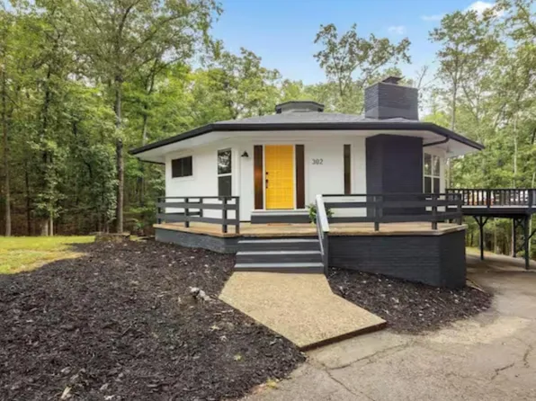 302 Independence Dr, Hot Springs, AR 71913