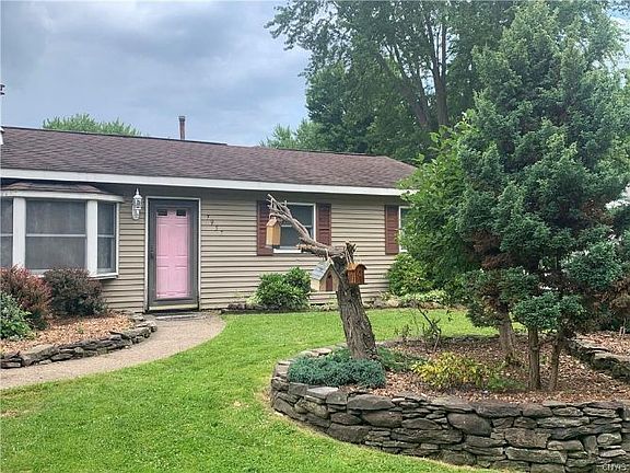 3rd image of 7957 Areopagitica Ave
