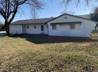 8131 SW 10th St, Topeka, KS 66615
