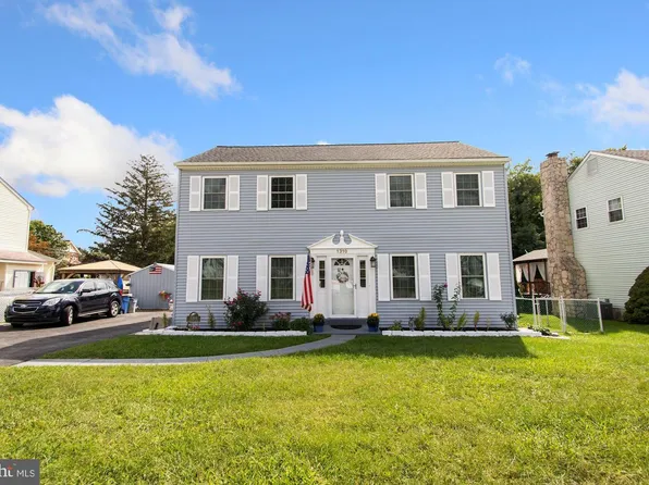 1310 Fairview Ct, Woodlyn, PA 19094
