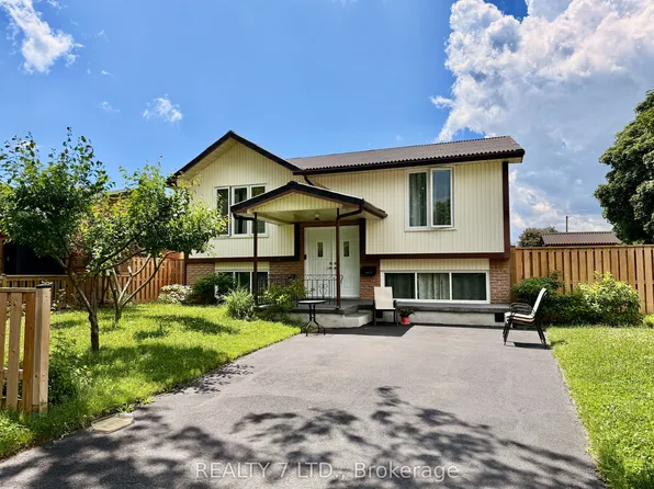 6479 Burwood Ave, Niagara Falls, ON L2H 1Z6