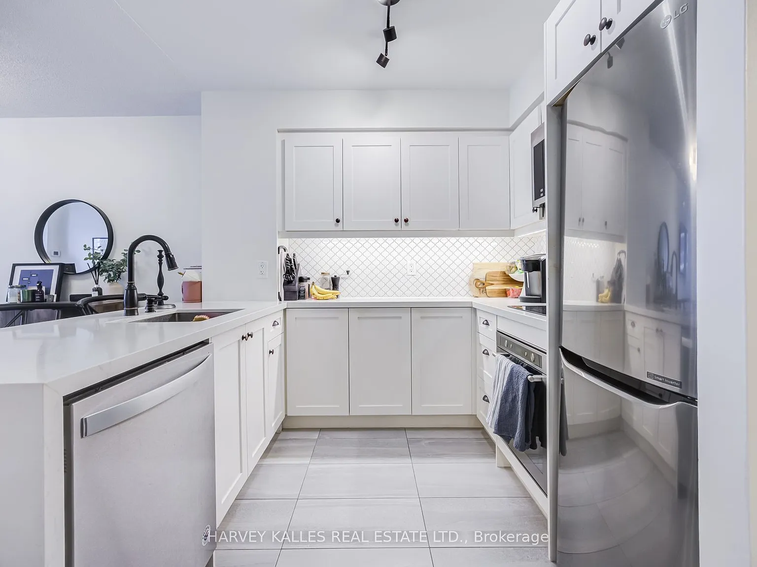 50 Lynn Williams St — Photo 3