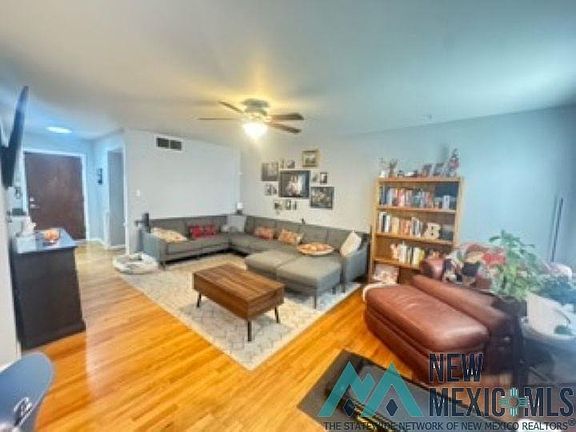 4th image of 1017 Walter St
