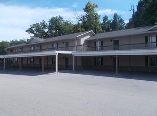 16857B Hunters Ridge Ln, Saint Robert, MO 65584