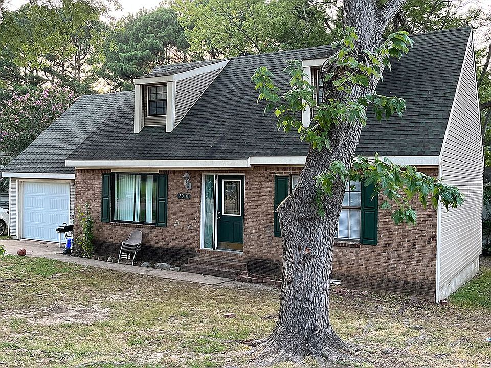 1st image of 2010 Cenwood Dr