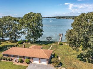 145 Point Of View Ln, Reedville, VA 22539