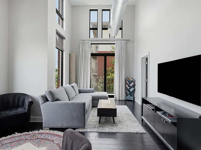 205 31st Ave N #310 — Photo 17
