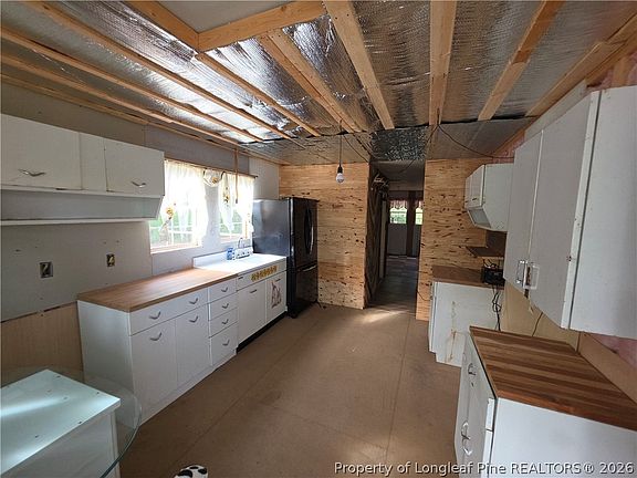 3rd image of 341 Squires Farm Rd