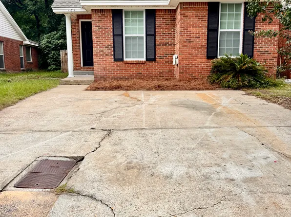 184 James Dr, Millbrook, AL 36054