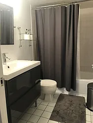 Rented by La Seven Inc.