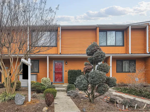 1365 Almond Dr, Annapolis, MD 21409