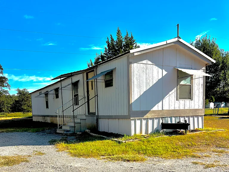 Murls Lake Rd — Photo 1