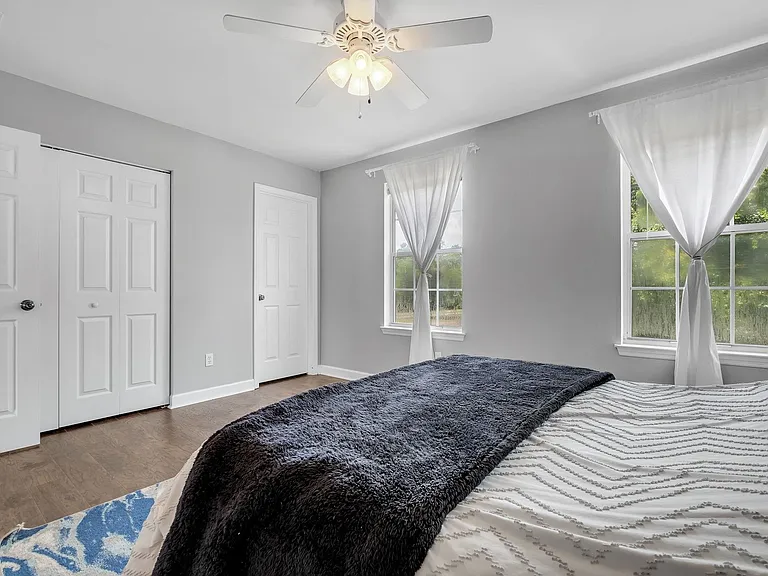 4311 Four Oaks Blvd — Photo 27