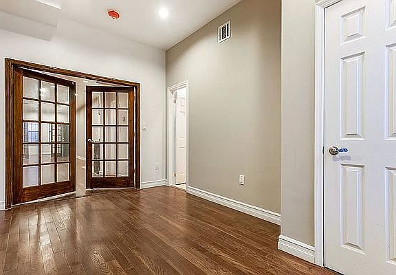 4th image of 800 Macdonough St APT 1A