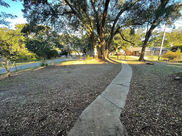 123 Shady Grove Ave — Photo 39