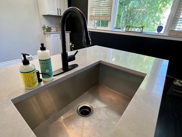 Gorgeous farmhouse sink