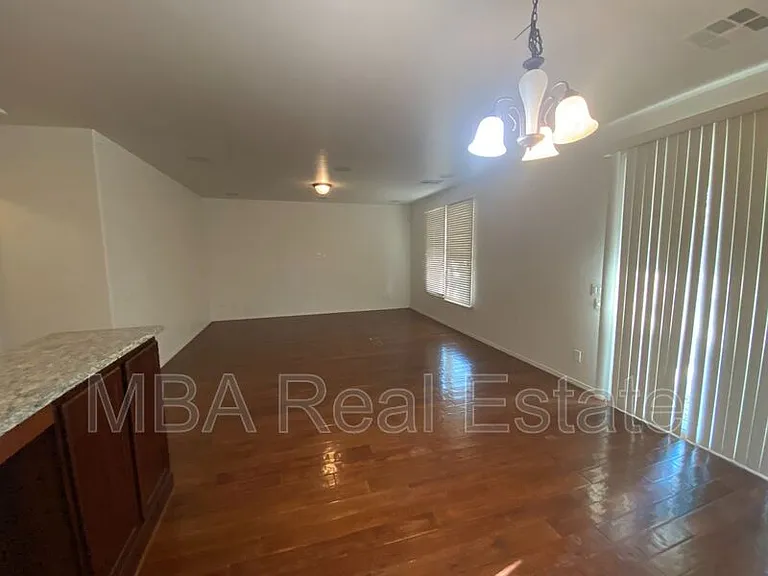 5316 S 23rd Way — Photo 11