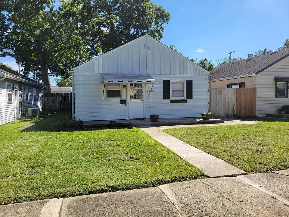 2330 Vance Ave