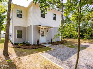 238 NE 70th St, Oak Island, NC 28465