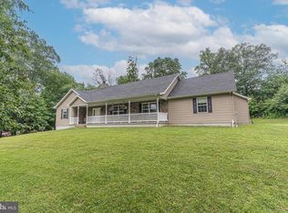 66 Potter Dr, Delta, PA 17314