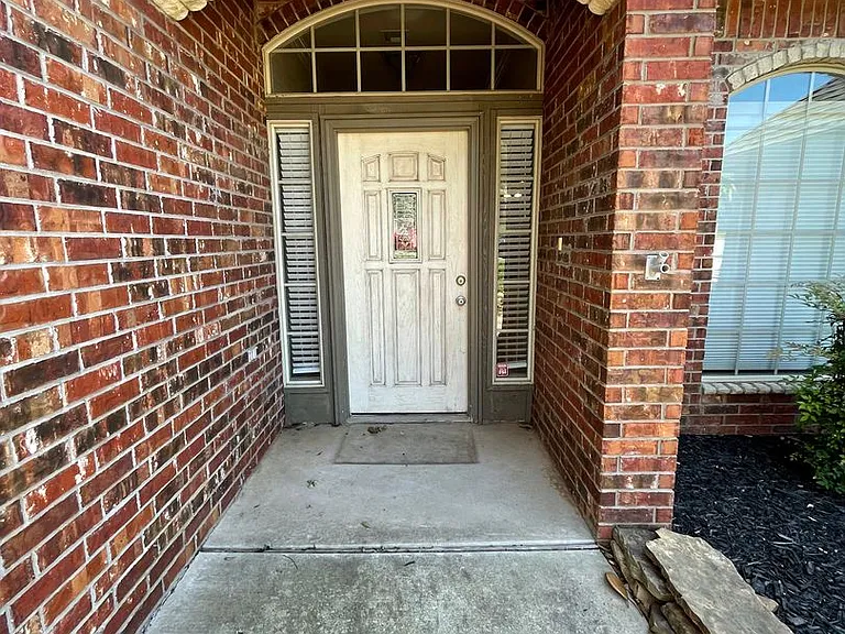 2425 Flint Ridge Rd — Photo 3