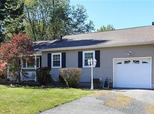 8 Mohican Rd, Newburgh, NY 12550