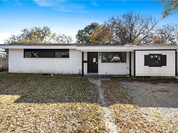 27 Canberra Ct, Metairie, LA 70003