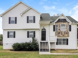 19 Hedgerow Ct SE, Cartersville, GA 30120