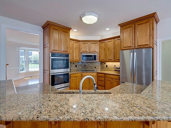 2nd image of 3048 Brookstone Dr
