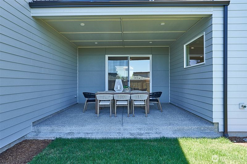3rd image of 14215 179th Street E #23