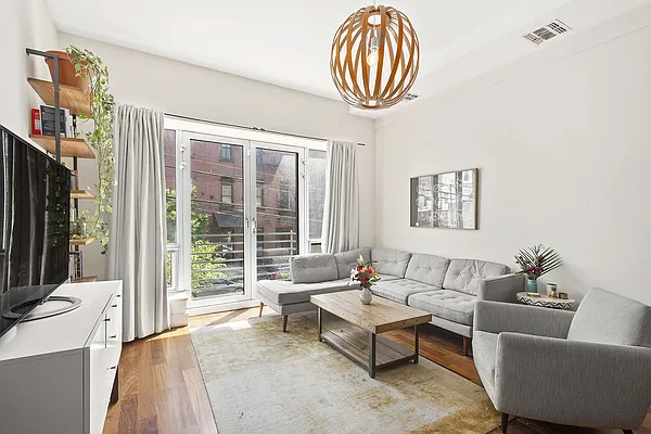 Sold by Compass | media 10