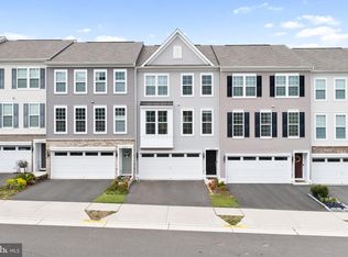 8284 Clay Ln, Manassas, VA 20110