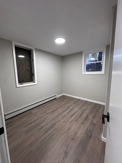 Updated 1 bedroom and 1 bathroom Apartment — Photo 2