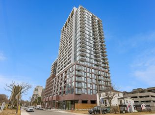 28 Ann St #1104, Mississauga, ON L5G 3G1