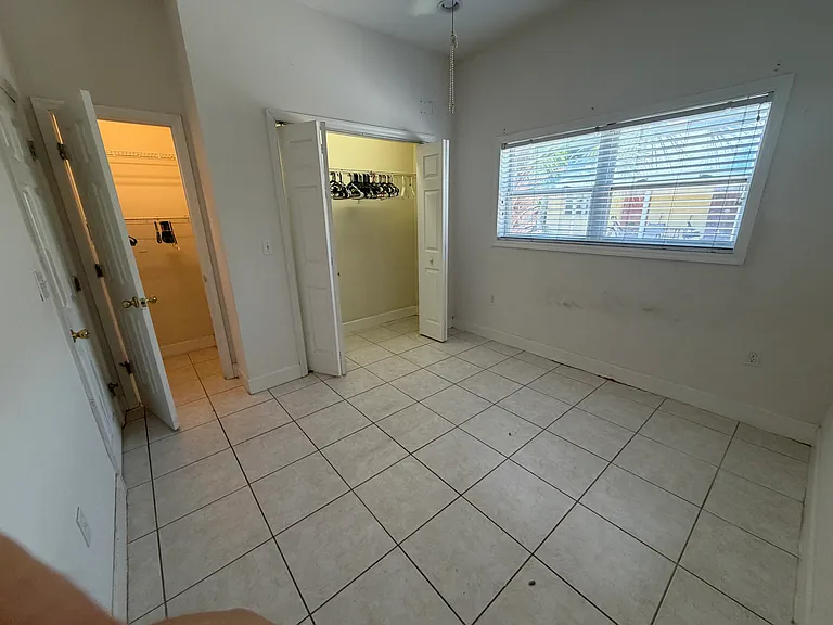 2121 Lakeview Dr #16 — Photo 5