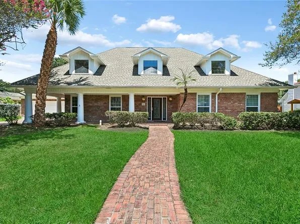12 Chateau Magdelaine Dr, Kenner, LA 70065