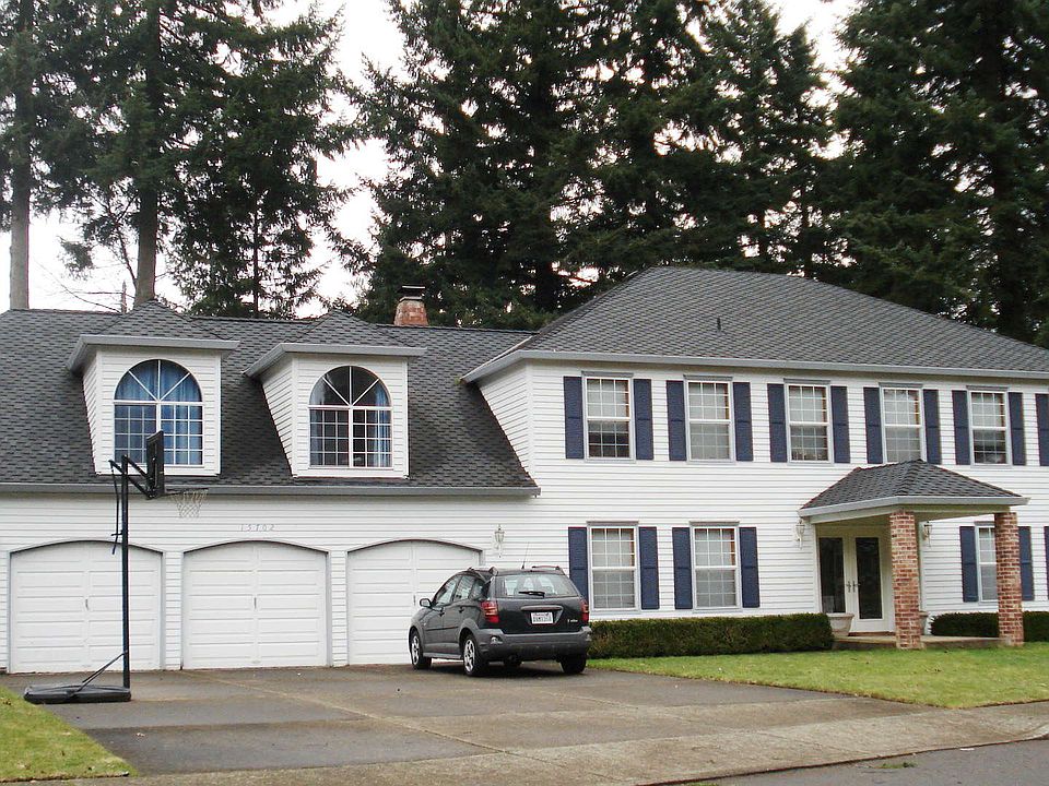 1st image of 15702 NE 26th St
